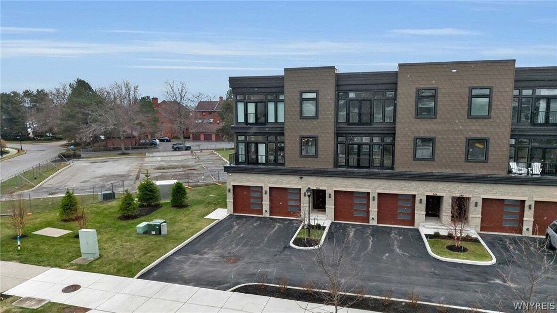 Condominio a Buffalo, New York, Stati Uniti 2 - 18684491