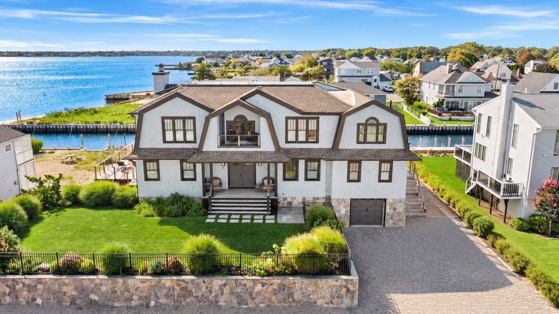 House in East Quogue, New York, United States 1 - 18977852
