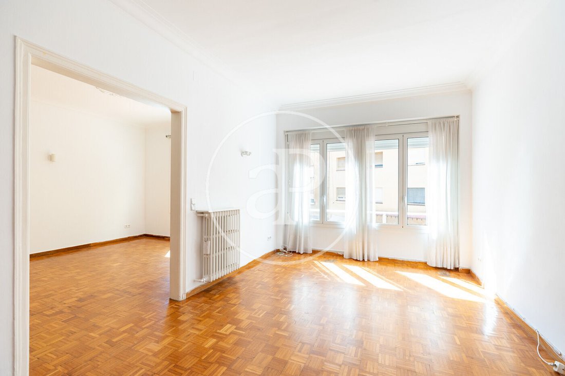 Apartment in Sarrià-Sant Gervasi, Barcelona, Spain 4 - 18974070