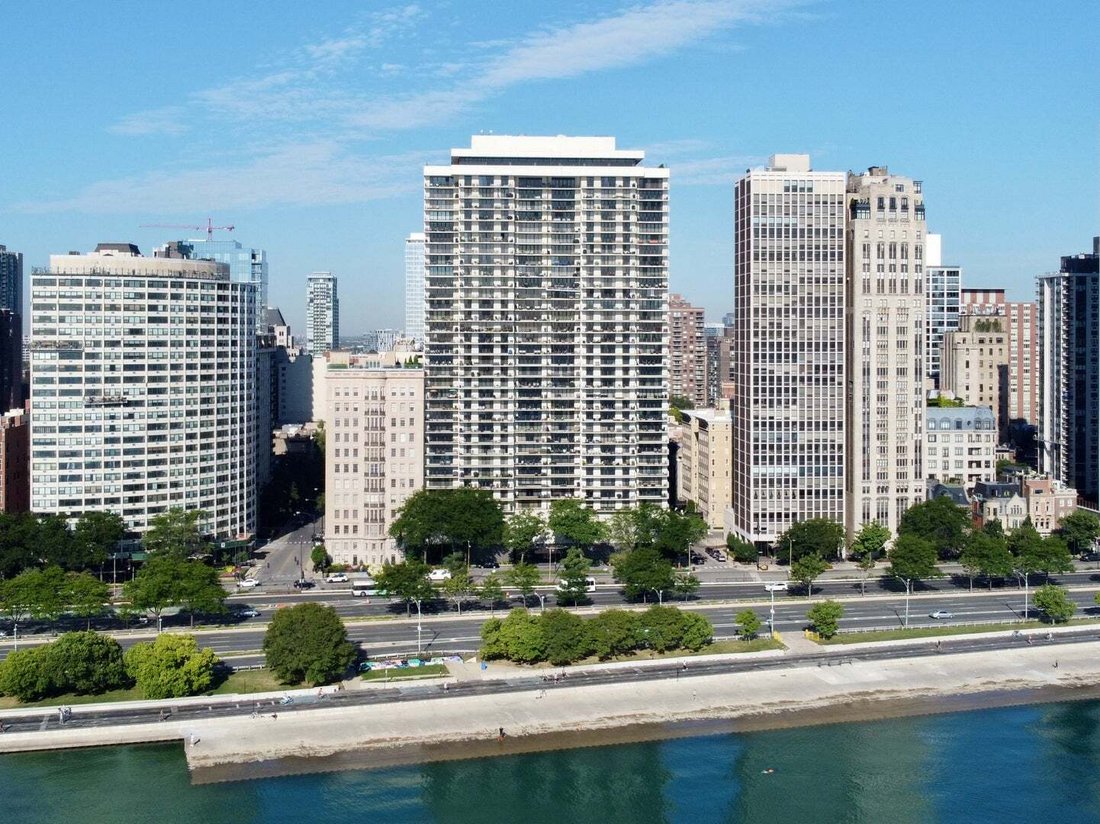Condo in Chicago, Illinois, United States 1 - 18976210