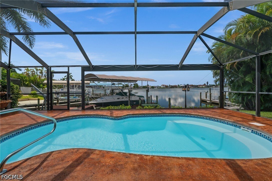Cape Coral, Florida, United States 3 - 18980529