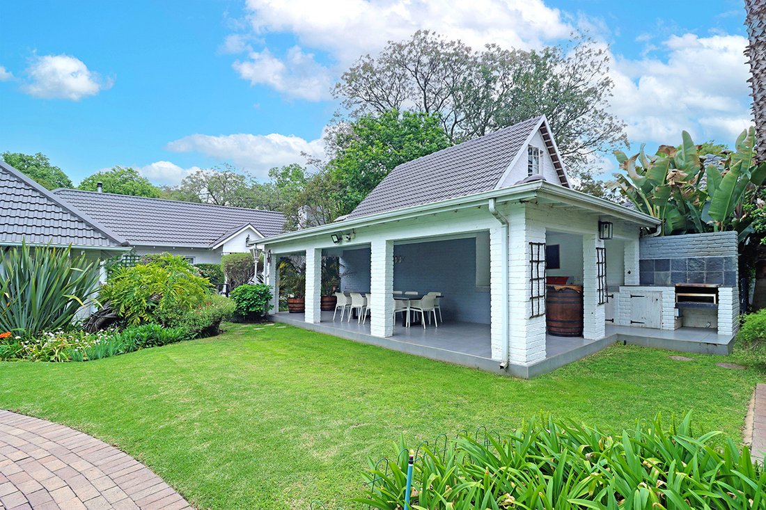 House in Bryanston, Gauteng, South Africa 5 - 18972433