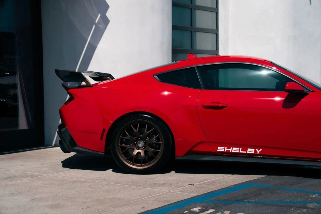 Coupe in Riverside, CA, United States 4 - 17527036