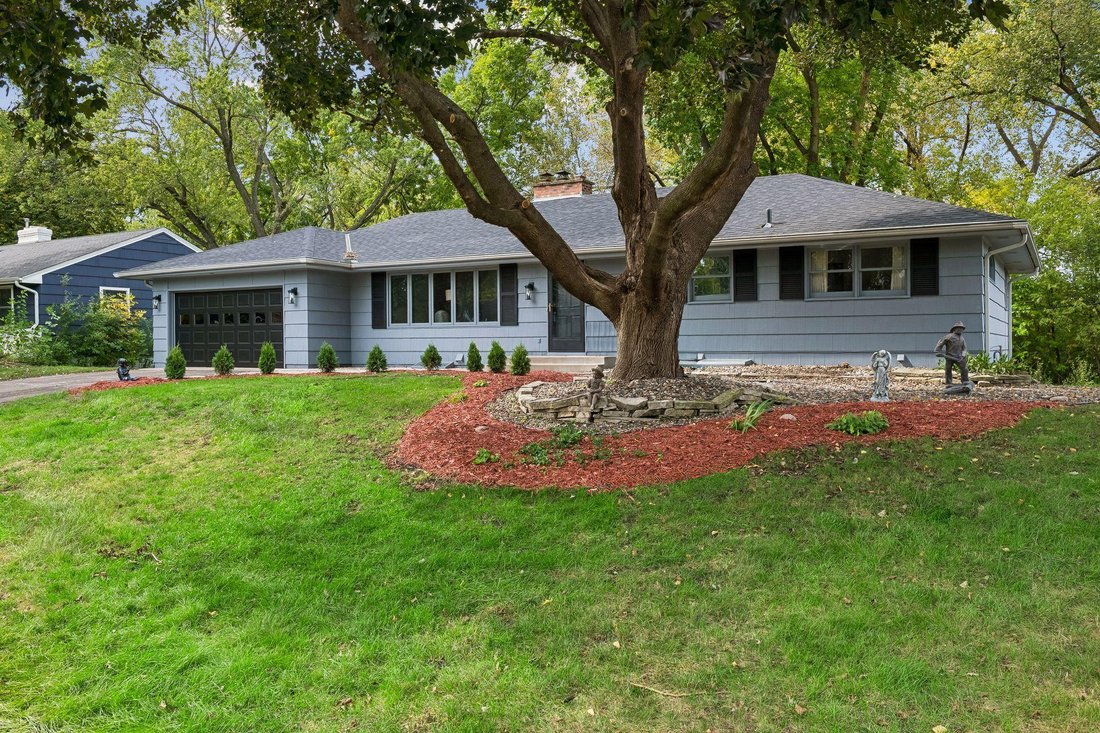House in Edina, Minnesota, United States 2 - 18958855