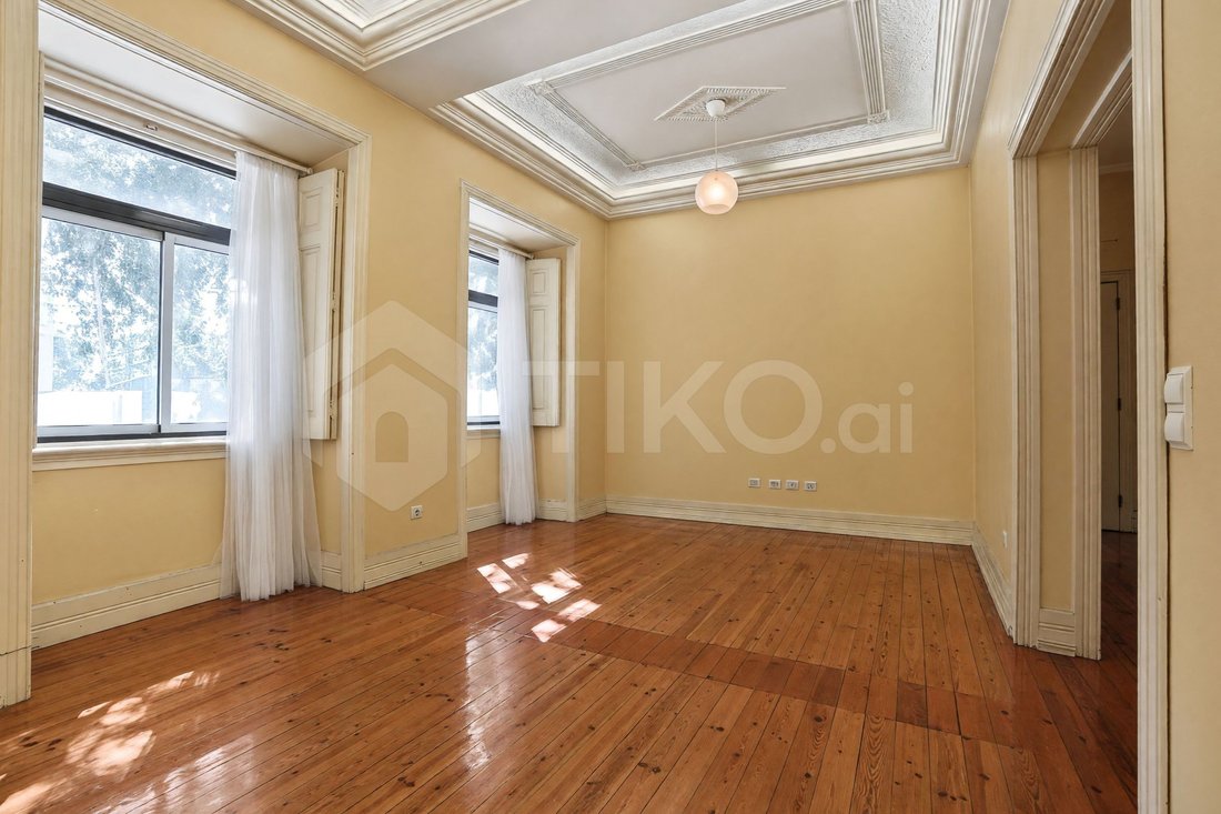 Apartment in Arroios, Lisbon, Portugal 2 - 18971238