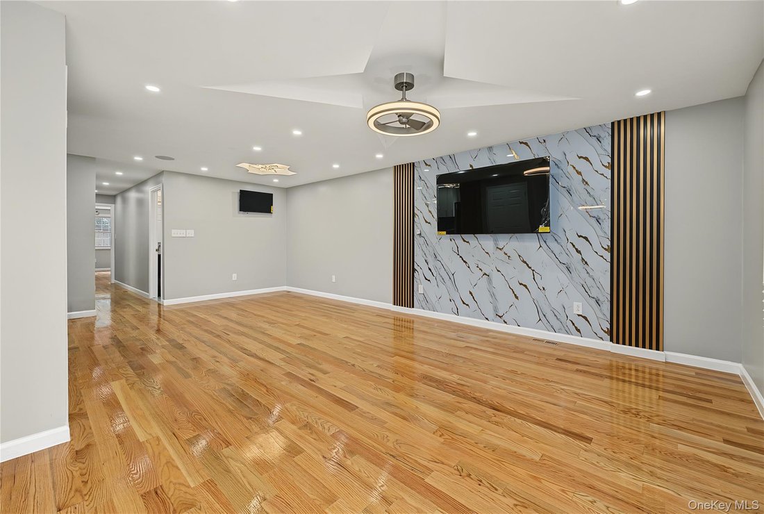 House in New York, New York, United States 2 - 18968675