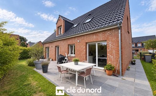 House in Arbrisseau Ouest, Wattignies, France 1
