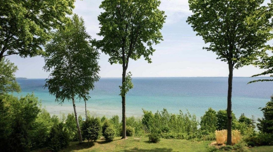 House in Traverse City, Michigan, United States 5 - 18977671