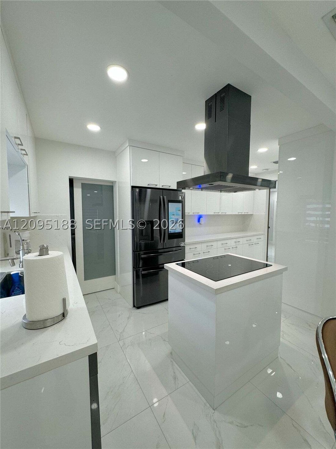 House in Miami, Florida, United States 2 - 18969871