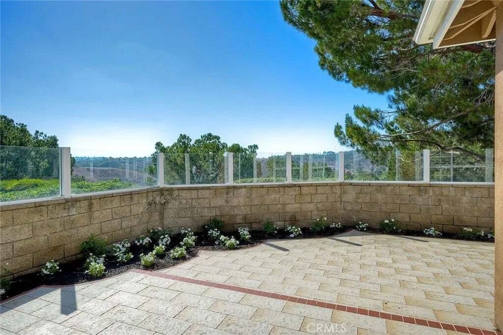 Condo in Aliso Viejo, California, United States 2 - 18970651