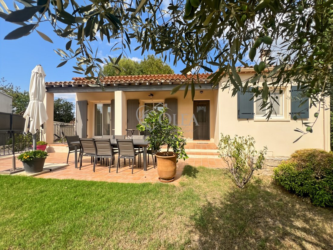Villa in Uzès, Occitania, France 5 - 18973082