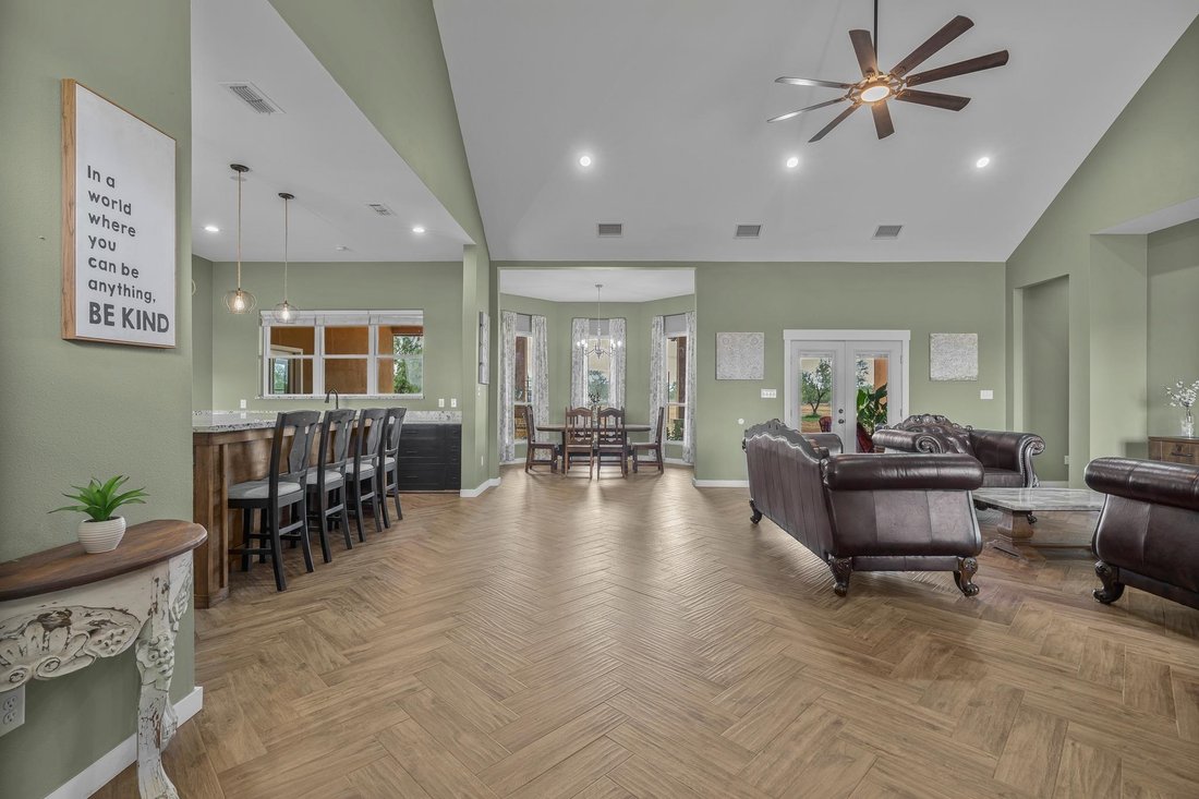 House in Laredo, Texas, United States 5 - 18969744