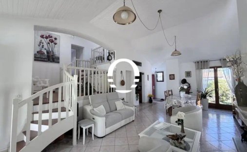 House in La Plaine-sur-Mer, Pays de la Loire, France 1