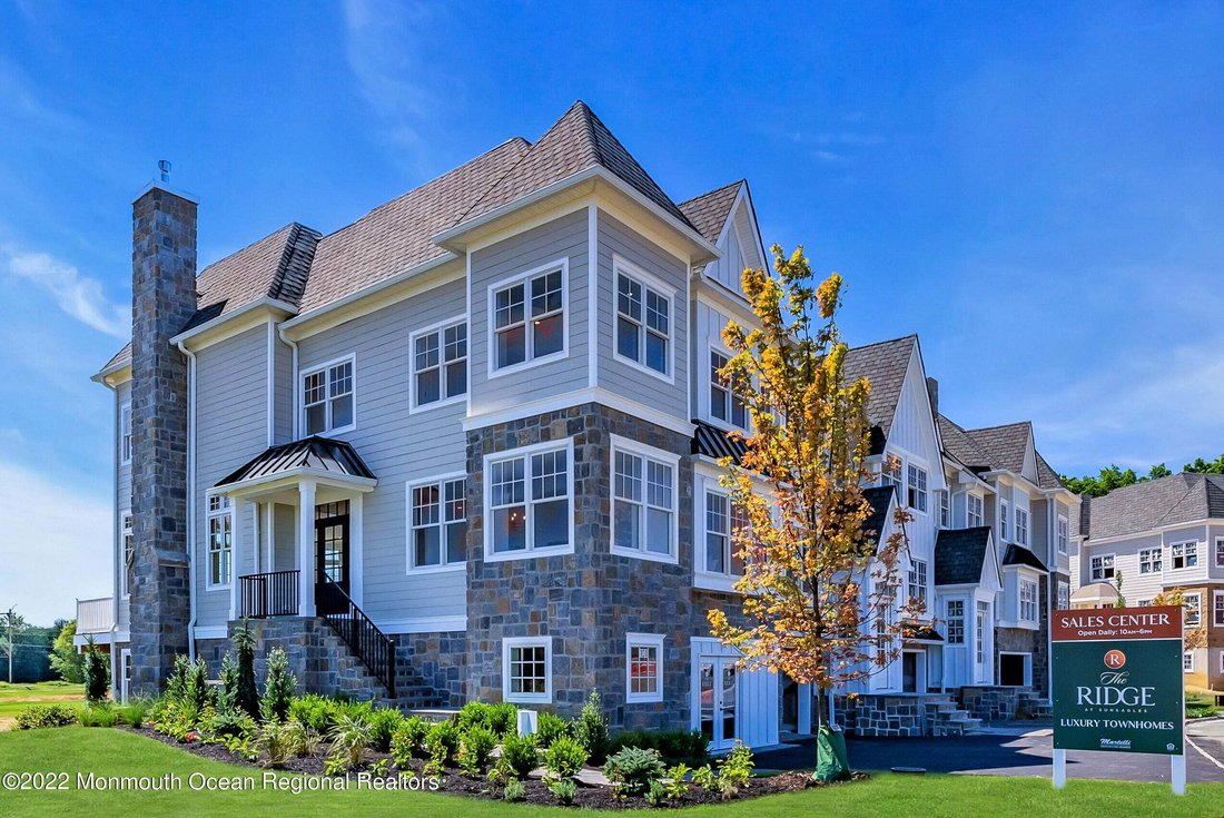 Condo in Tinton Falls, New Jersey, United States 2 - 18969386
