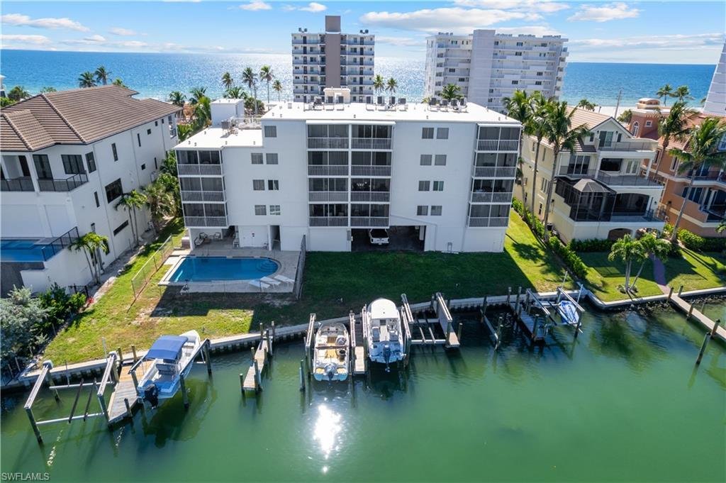 Condo in Bonita Springs, Florida, United States 2 - 18975055