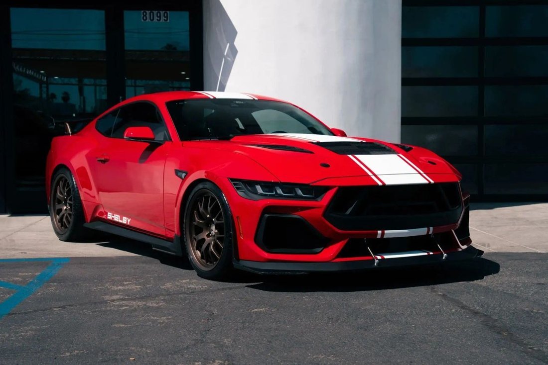Coupe in Riverside, CA, United States 1 - 17527036