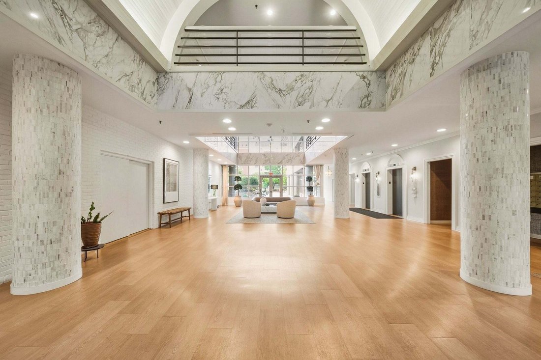 Condo in Brookline, Massachusetts, United States 4 - 18978016