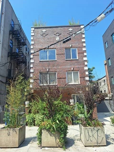 House in New York, New York, United States 1 - 18952927