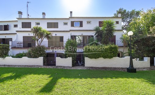 Townhouse in Tamariu, Palafrugell, Spain 1