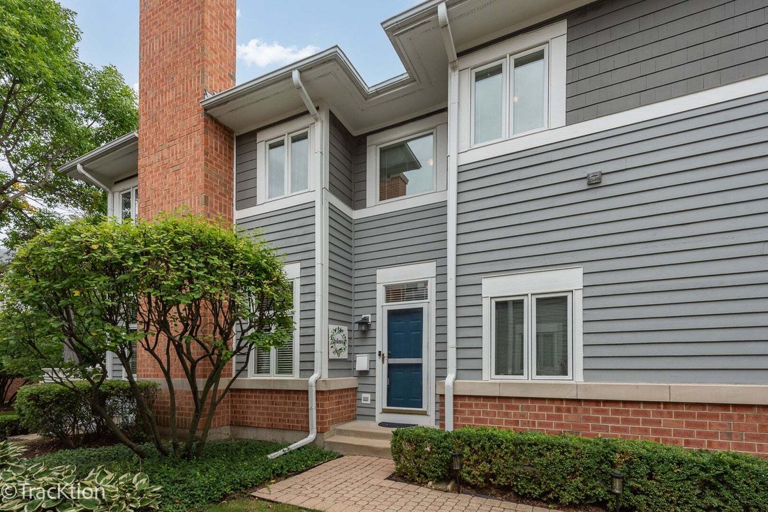 Townhouse in Woodridge, Illinois, United States 1 - 18970237