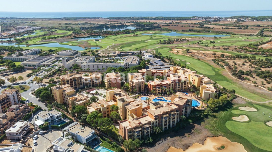 Apartment in Vilamoura, Quarteira, Algarve 1 - 18970835