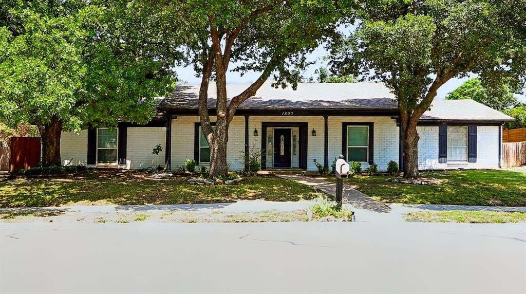 House in Arlington, Texas, United States 1 - 18977803