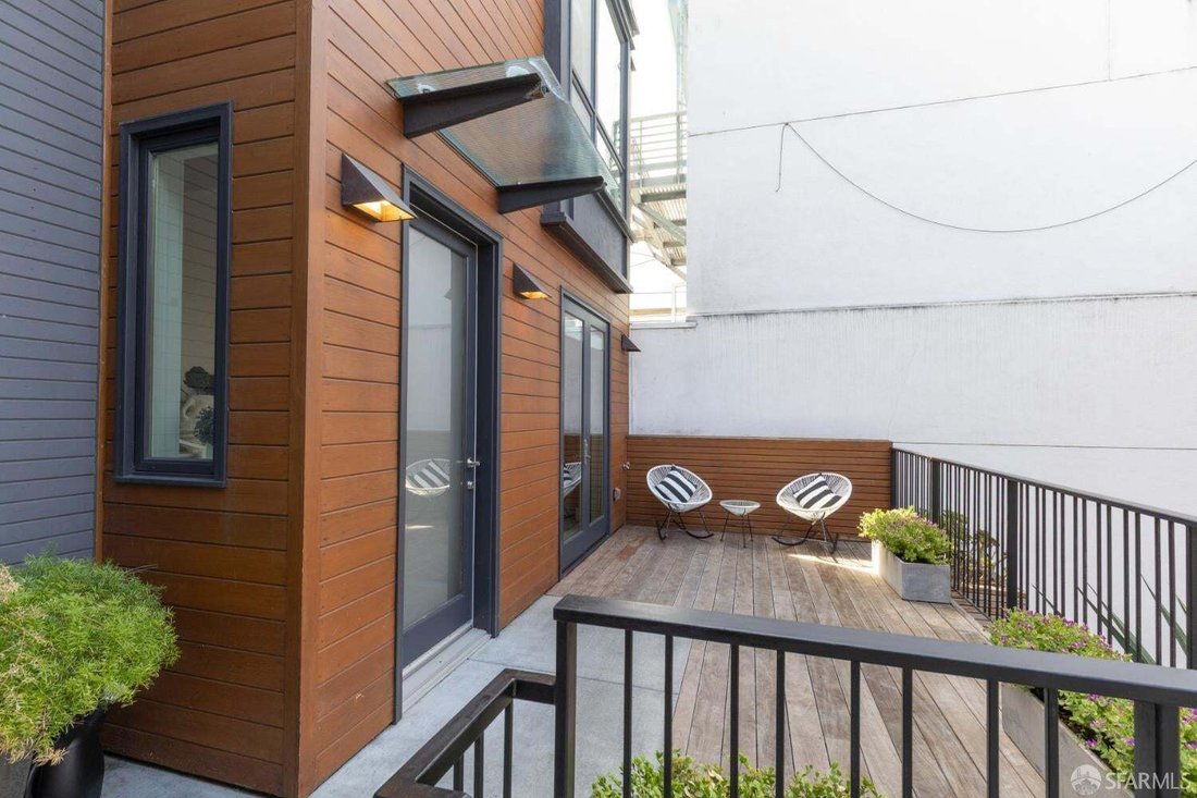 Condo in San Francisco, California, United States 2 - 18968879