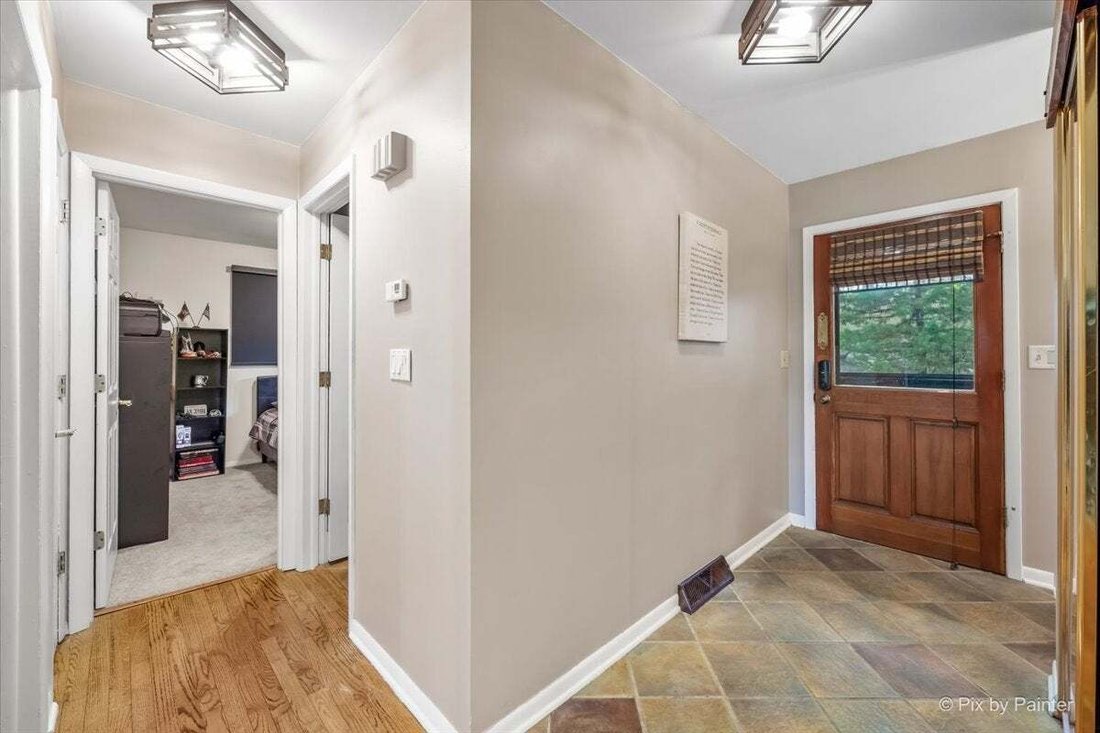 House in Cary, Illinois, United States 5 - 18970243