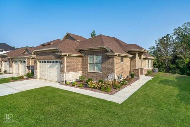 Townhouse in Lemont, Illinois, United States 1 - 18977496
