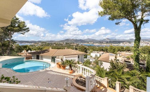 Villa in Santa Ponsa, Balearic Islands, Spain 1