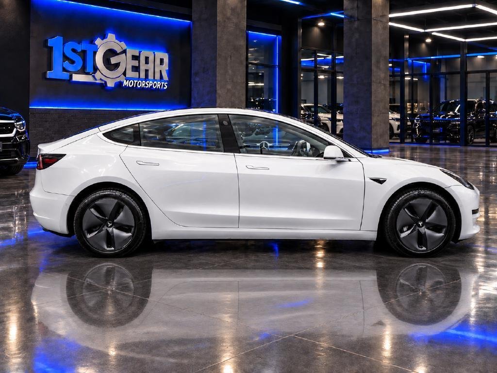 Sedan in Puyallup, WA, United States 5 - 18426043