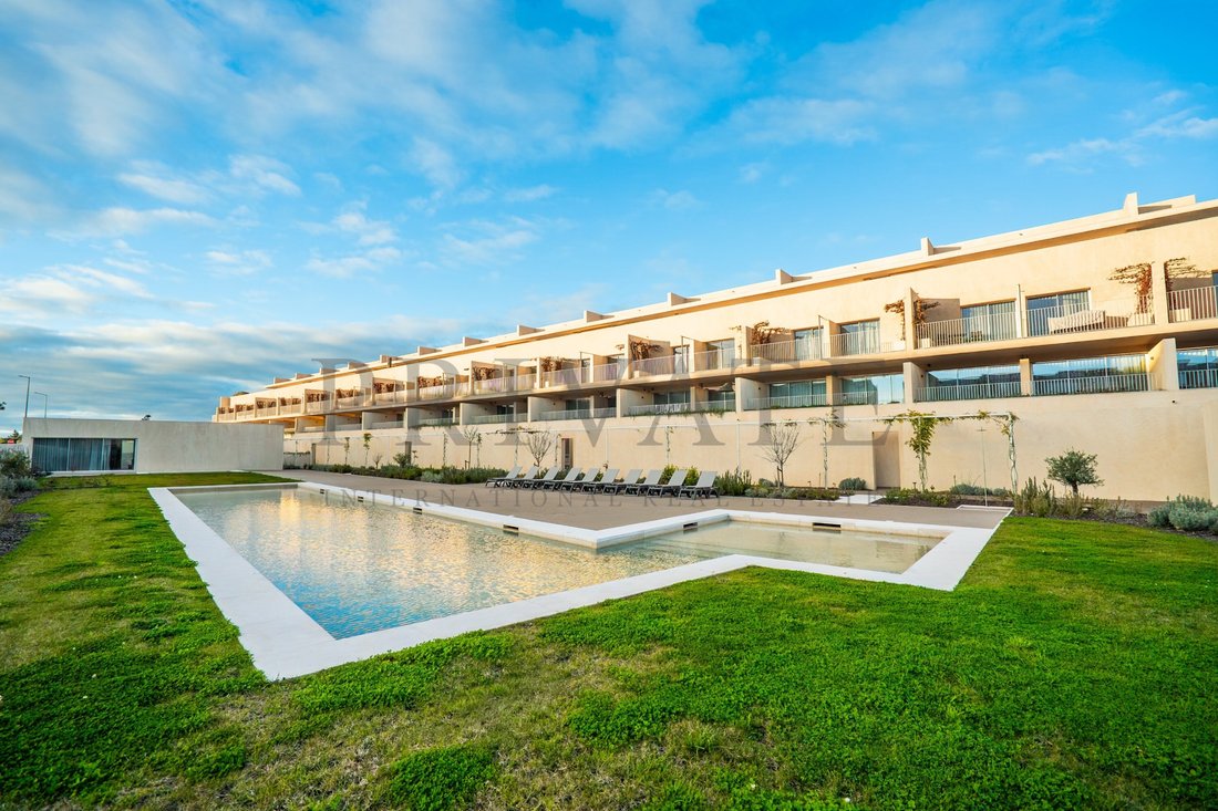 Apartment in Quarteira, Algarve, Portugal 1 - 18966456