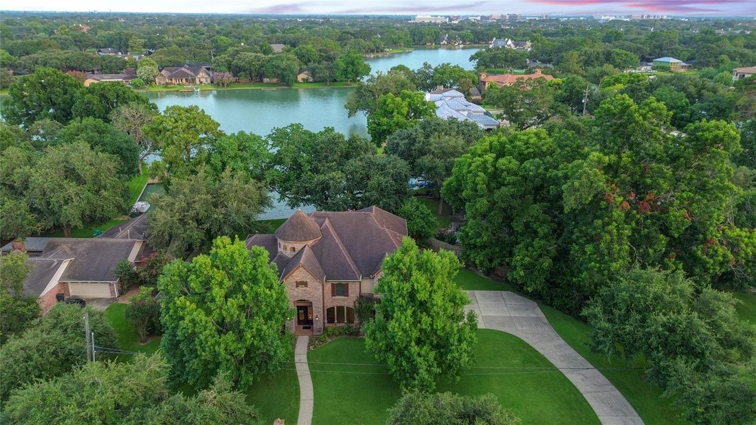 House in Sugar Land, Texas, United States 1 - 18970510
