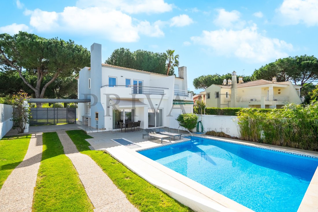 House in Vilamoura, Quarteira, Algarve 1 - 18966471