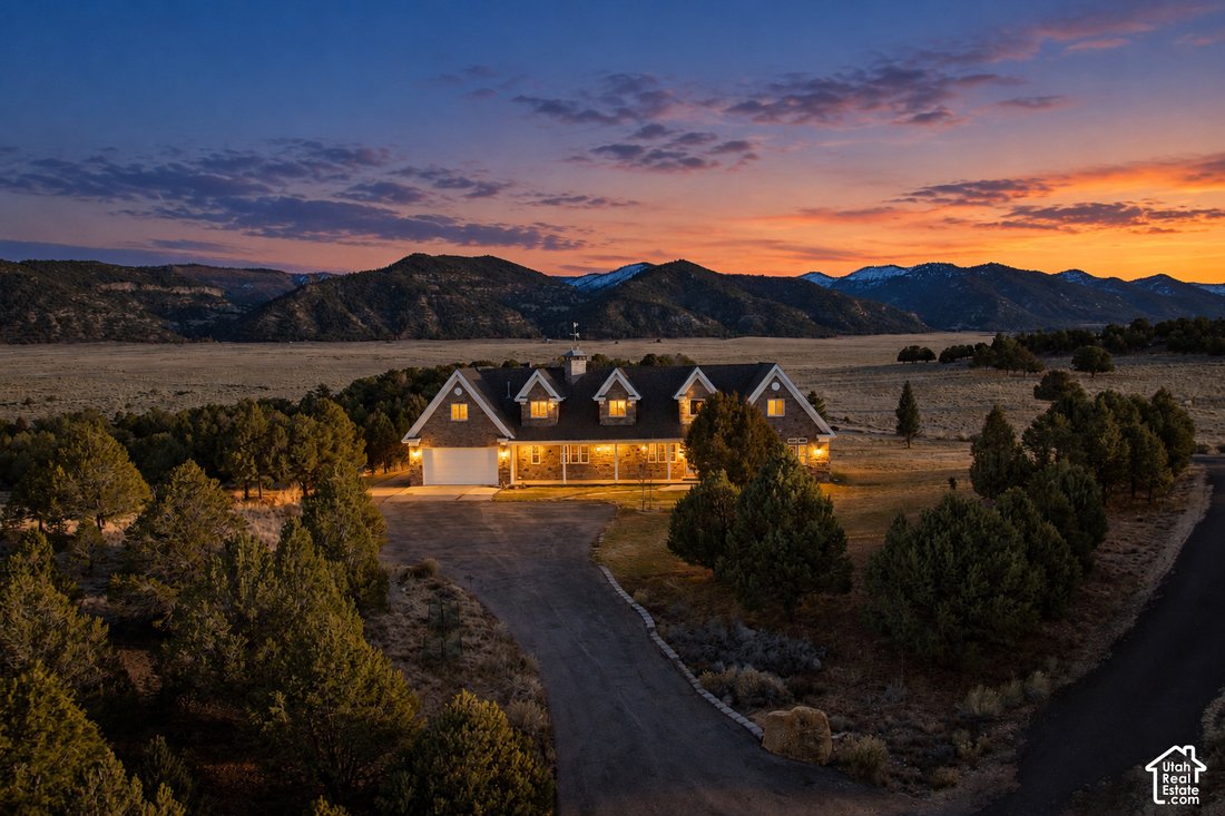 House in Hatch, Utah, United States 1 - 16812411