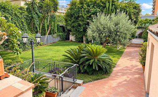 Villa in Ognina-Lungomare De Gasperi, Catania, Italy 1