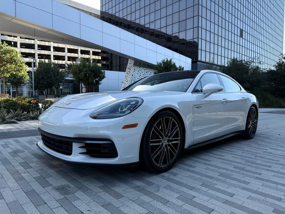 Sedan in Inglewood, CA, United States 1 - 15132494