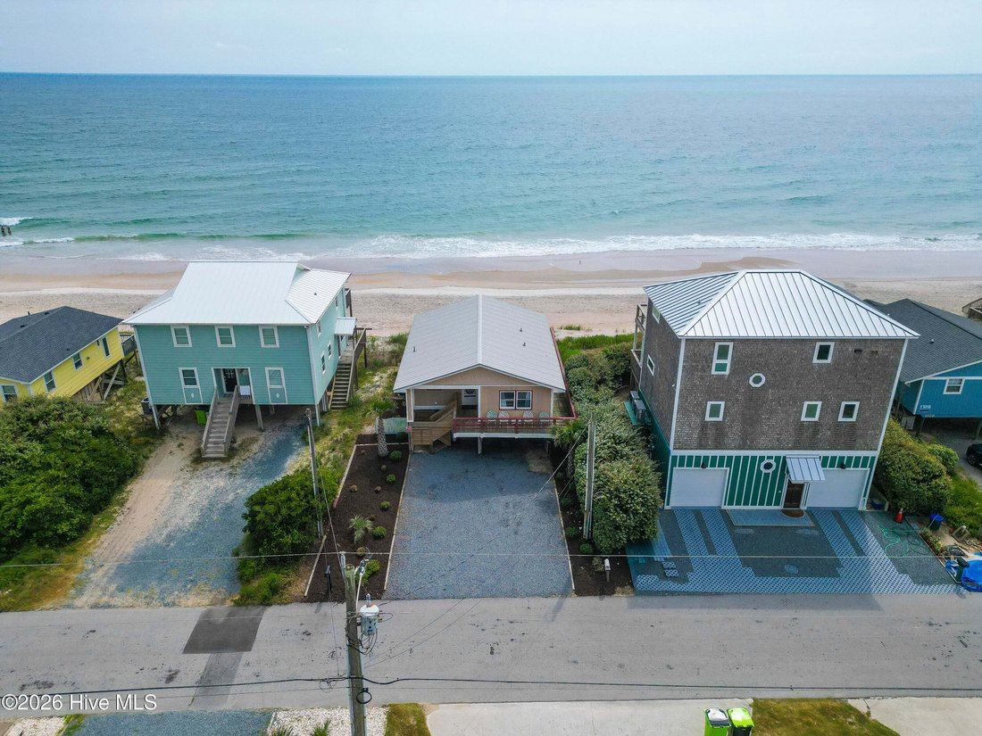 House in Topsail Beach, North Carolina, United States 4 - 18965412