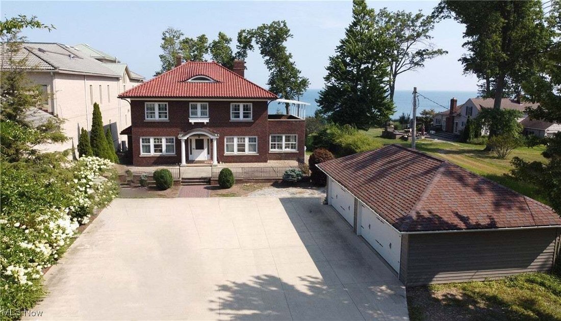 House in Bay Village, Ohio, United States 2 - 16044426
