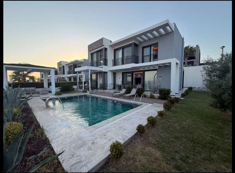 Villa in Didim, Aydın, Turkey 1 - 18965812
