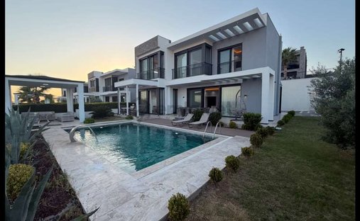 Villa in Didim, Aydın, Turkey 1