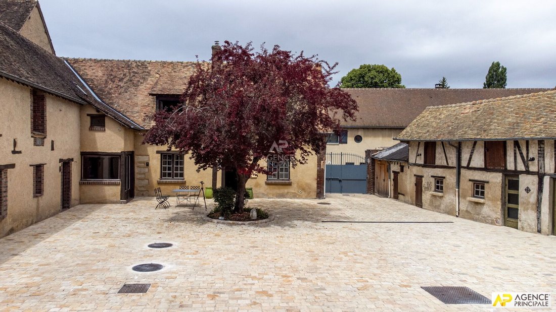 House in Houdan, Ile-de-France, France 1 - 18976639