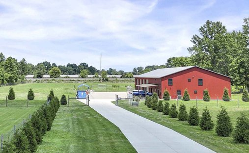 House in North Ridgeville, Ohio, United States 1