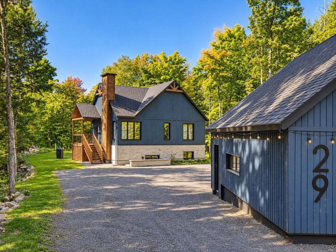 House in Sainte-Anne-des-Lacs, Quebec, Canada 4 - 18974687