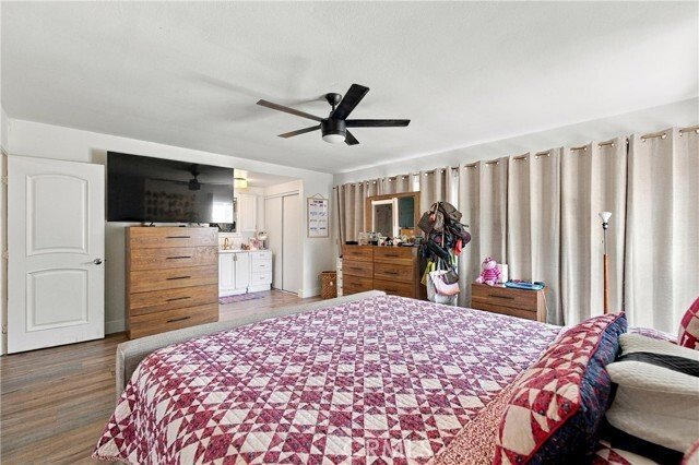 Costa Mesa, California, United States 3 - 18967511