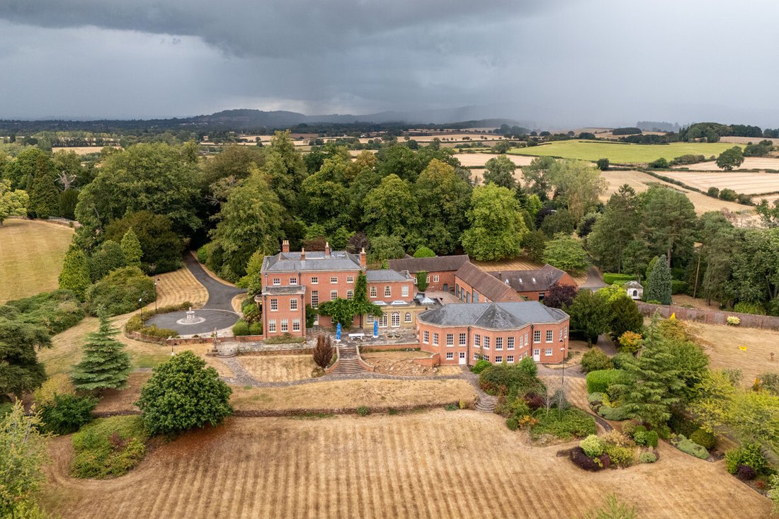 Country House in Chaddesley Corbett, England 1 - 18974268