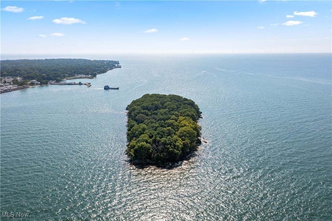 Land in Port Clinton, Ohio, United States 4 - 17637184