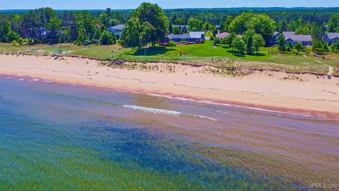 House in Marquette, Michigan, United States 4 - 18980436
