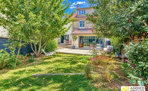 House in Le Chesnay, Le Chesnay-Rocquencourt, France 1