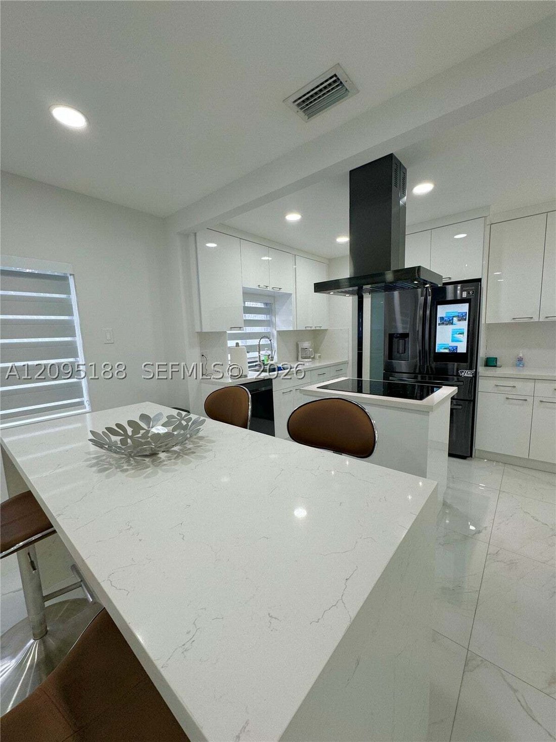 House in Miami, Florida, United States 3 - 18969871